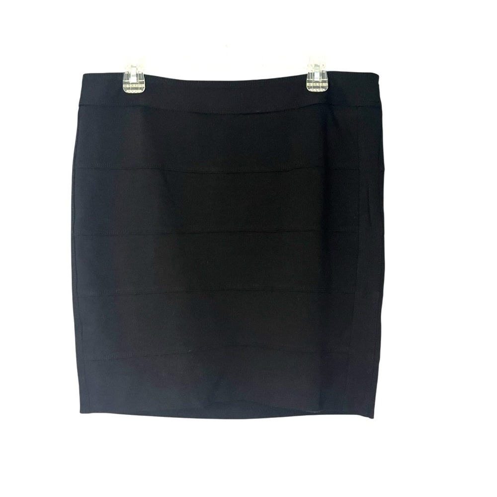 White House Black Market Women's Knee Length Stretch Black‎ Skirt 12 Lined